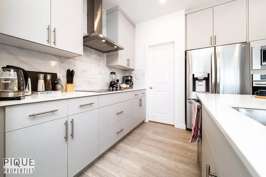 *New*Chic Modern Home*King Bed*Foosball*Sleeps 8! Edmonton 0*,  Canada
